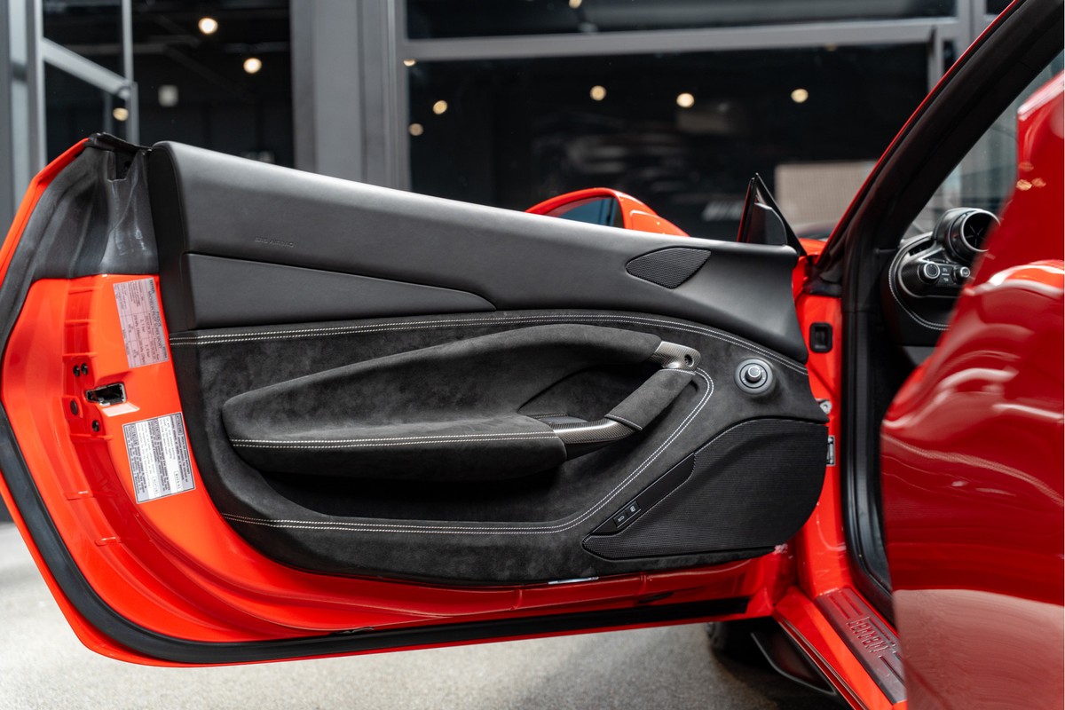Ferrari F8 Spider