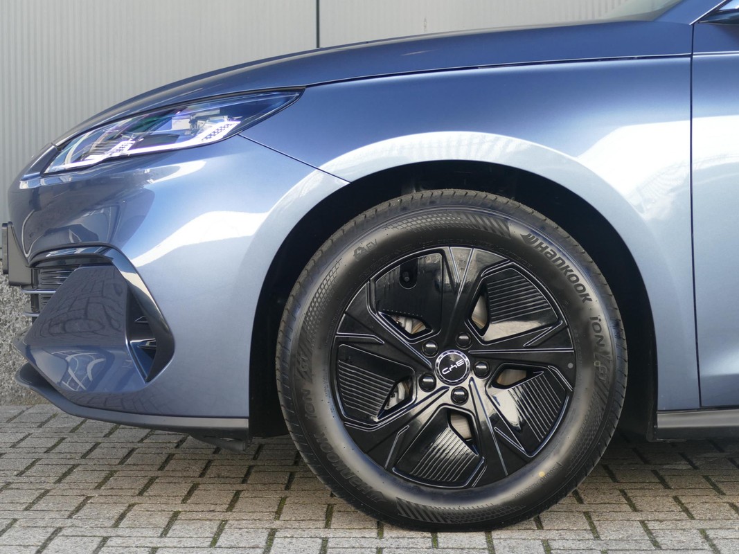BYD SEAL