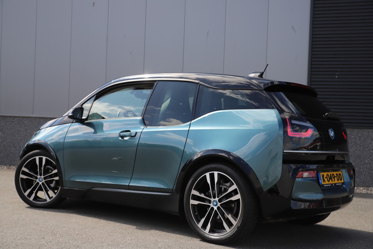 BMW i3