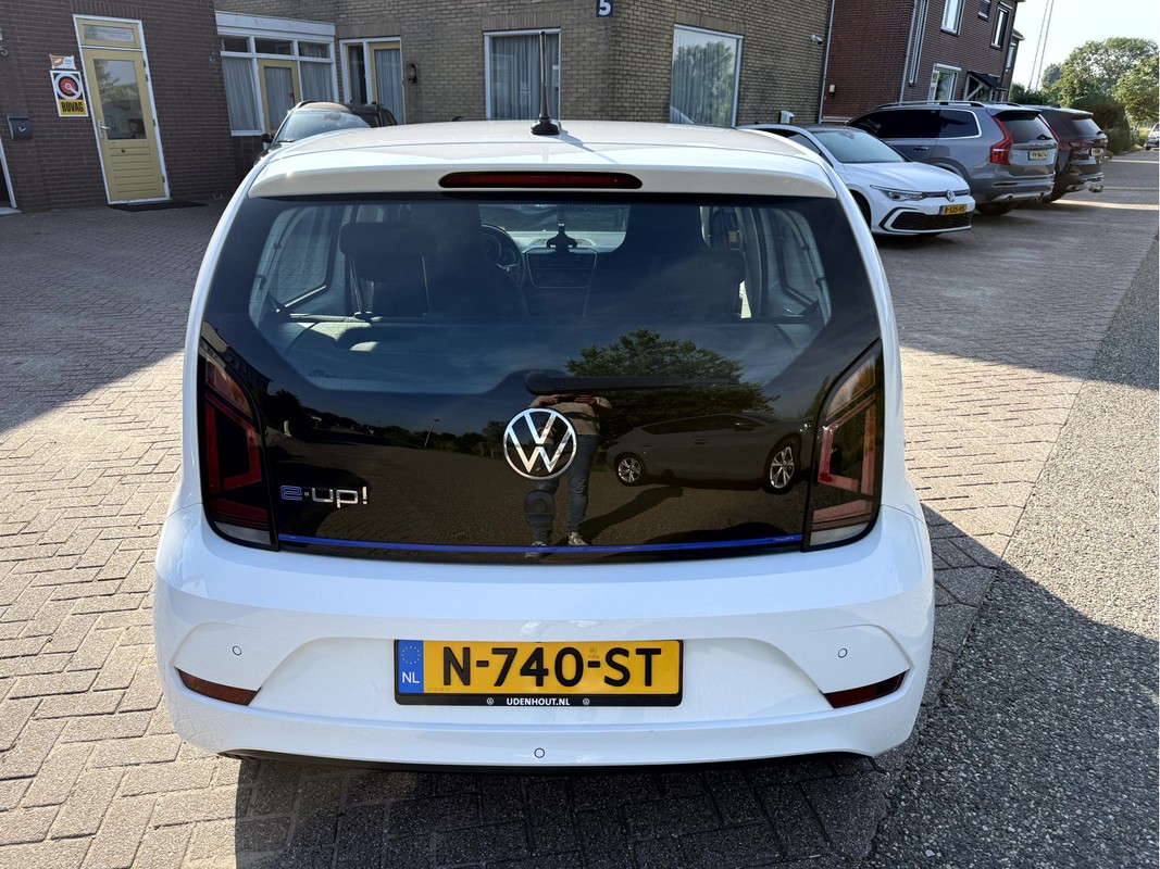 Volkswagen e-up!