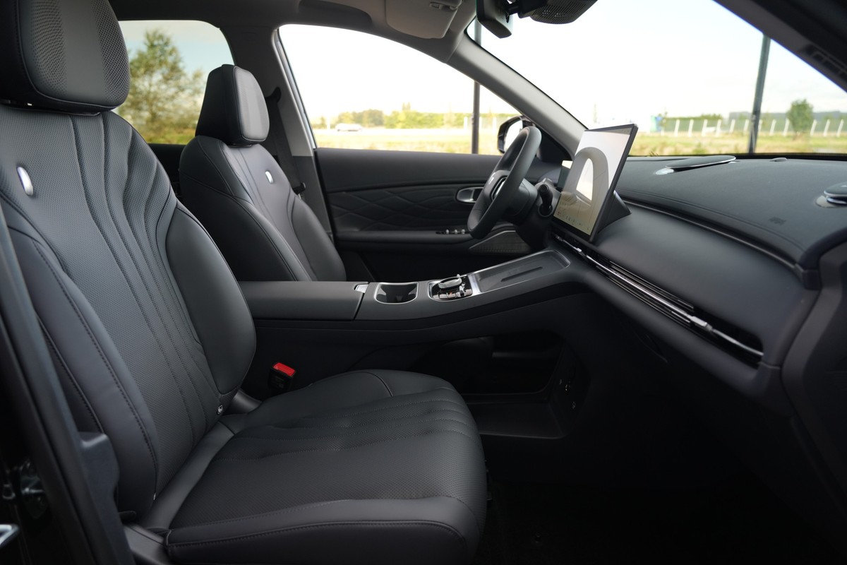 Geely Starray EM-i