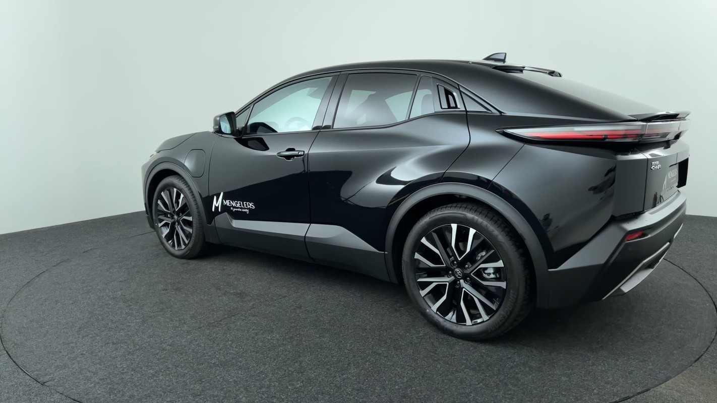 Toyota C-HR+