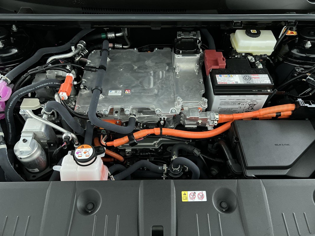 Toyota C-HR+