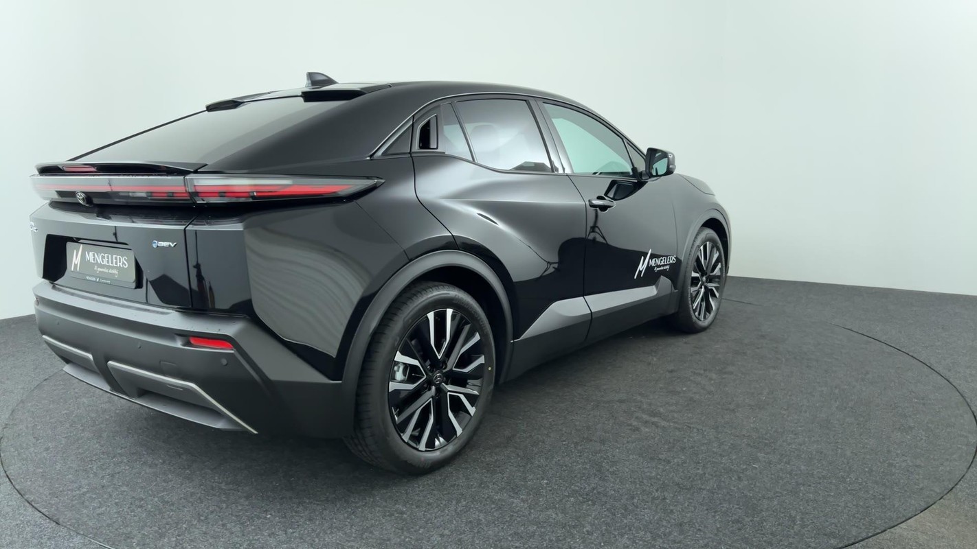 Toyota C-HR+