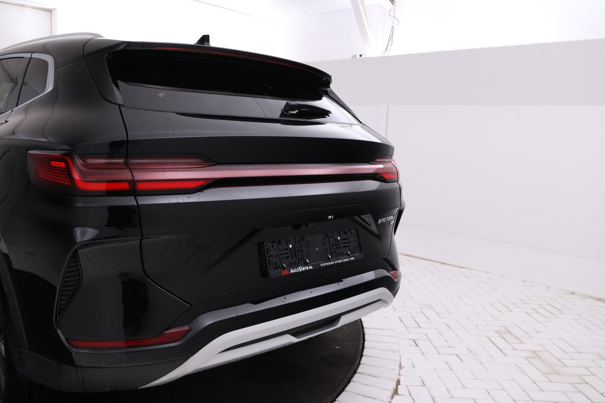 BYD SEAL U