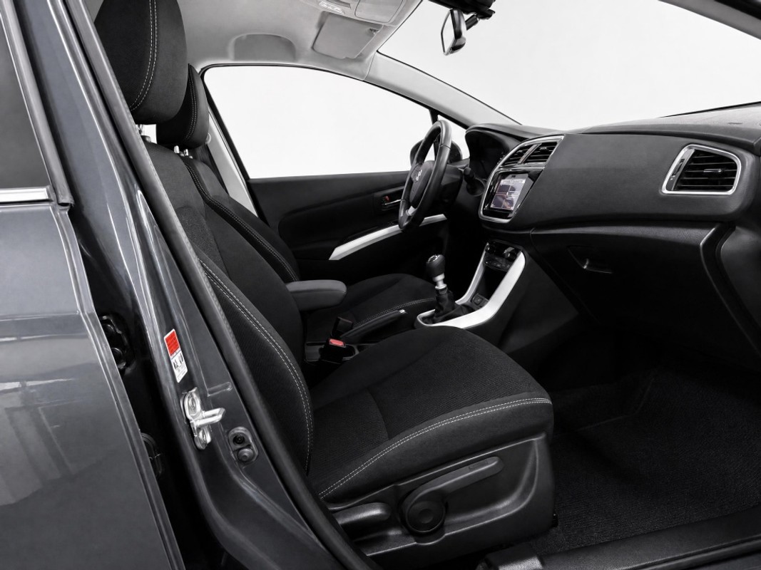 Suzuki S-Cross
