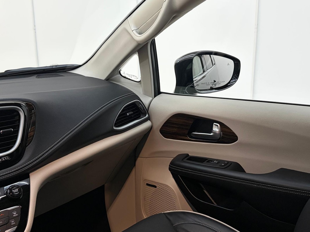 Chrysler Pacifica
