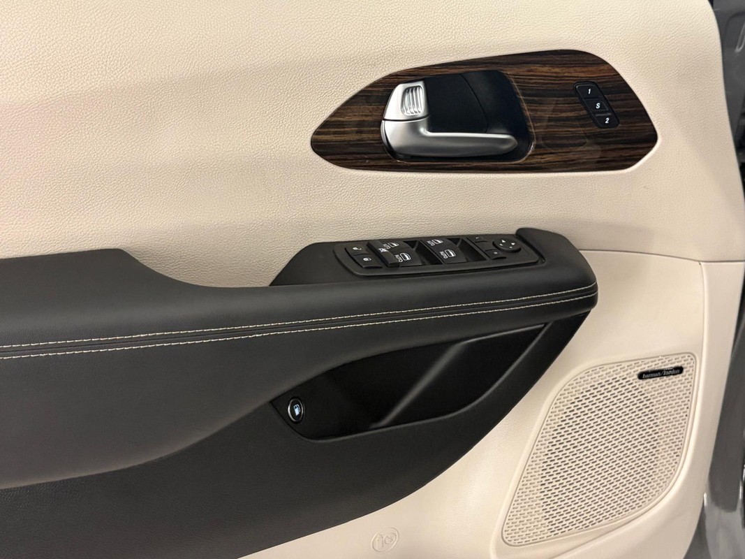 Chrysler Pacifica