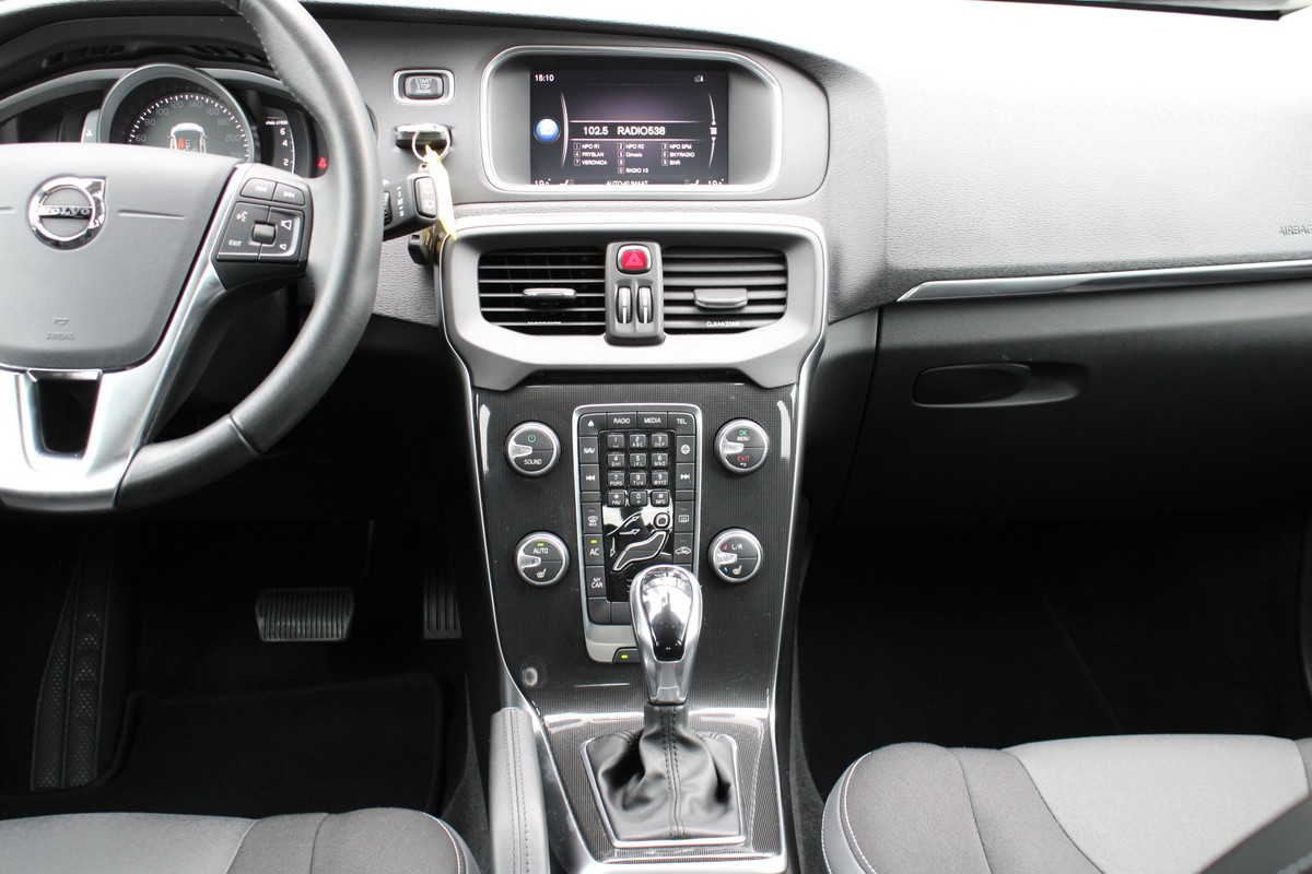 Volvo V40