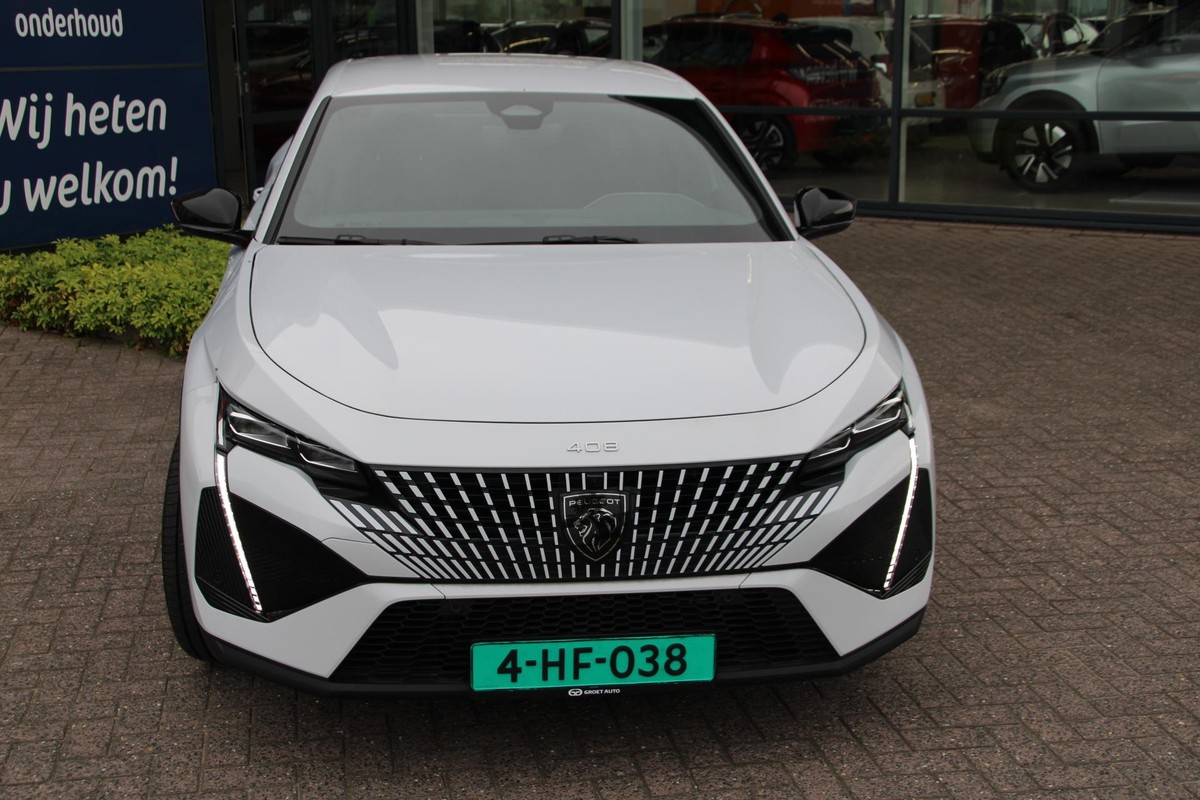 Peugeot 408