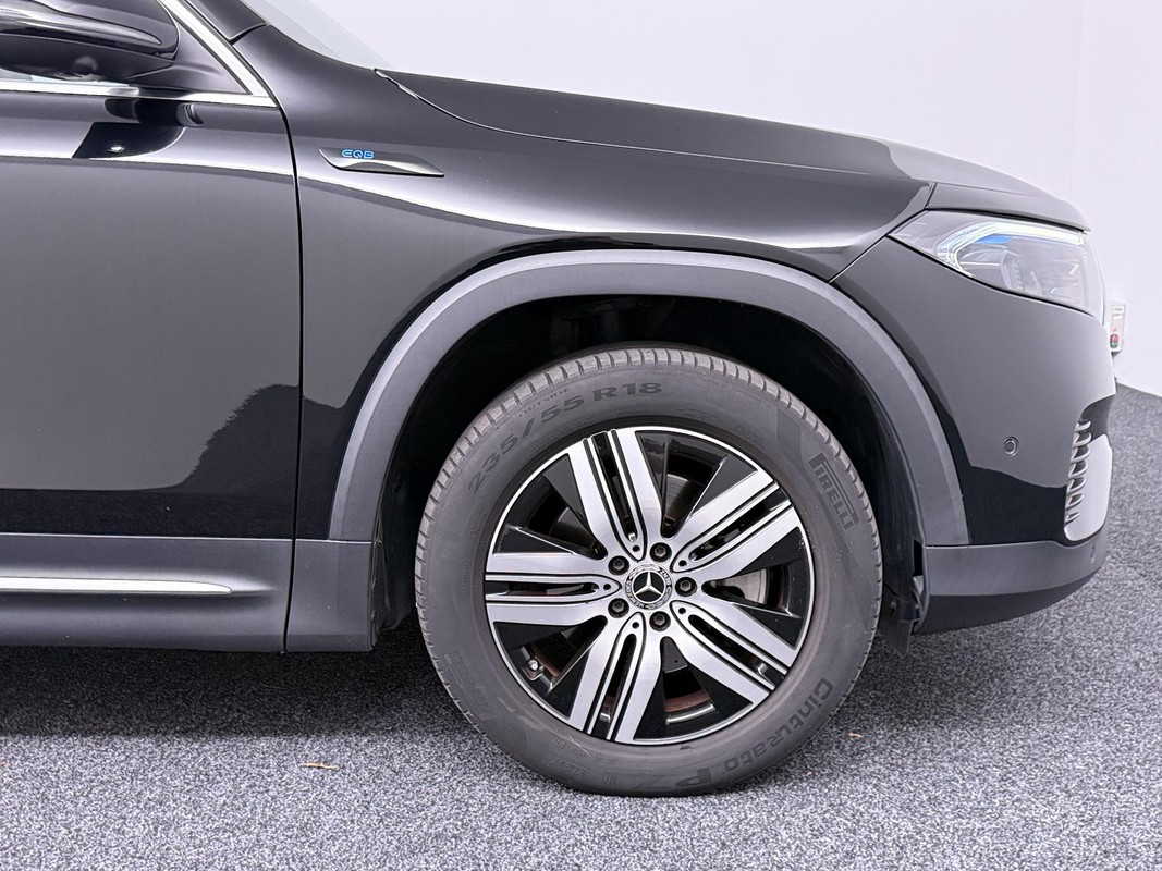 Mercedes-Benz EQB