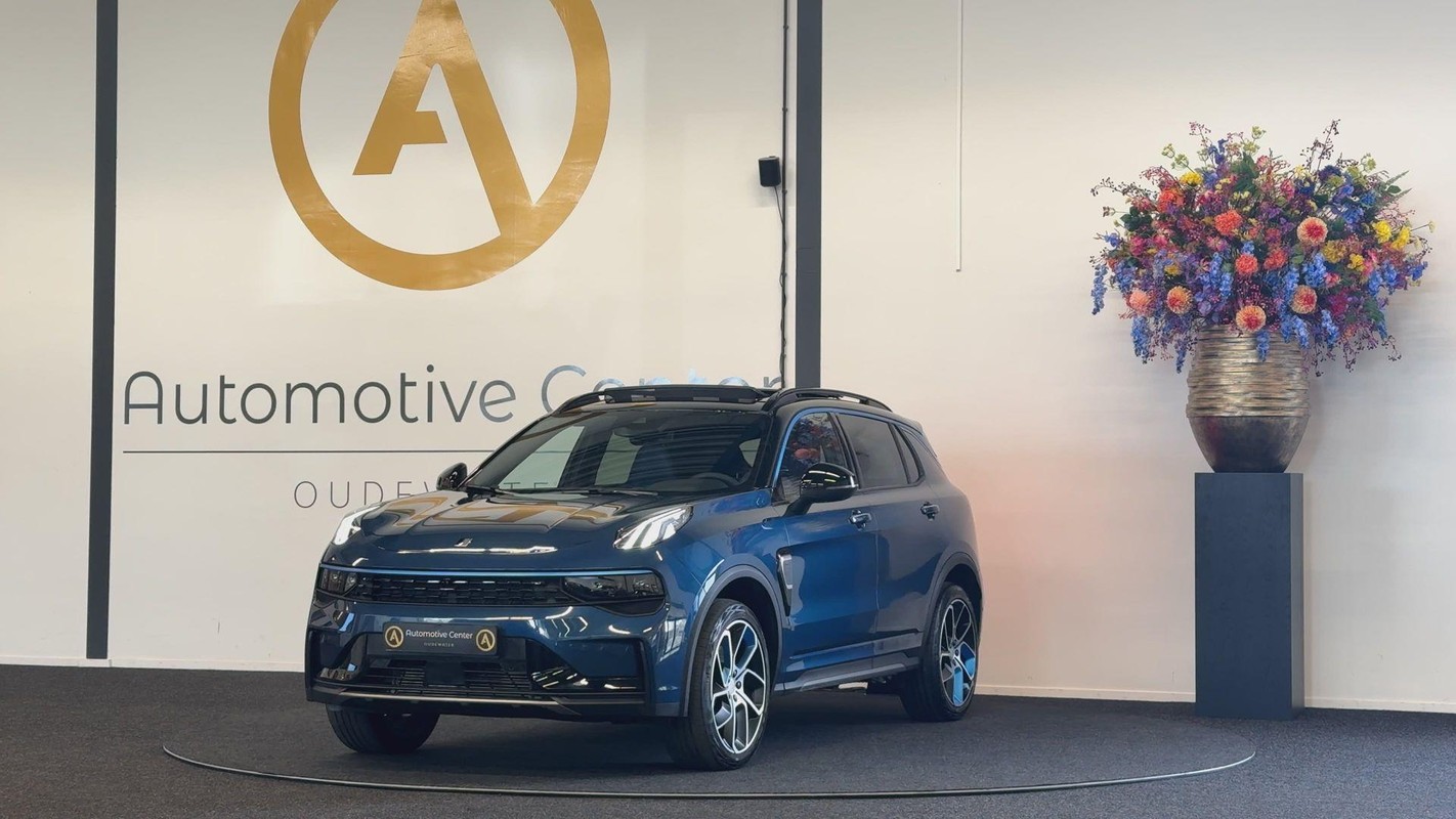 Lynk & Co 01