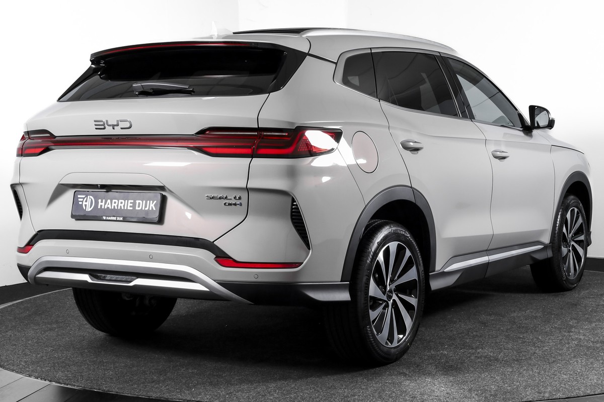 BYD SEAL U
