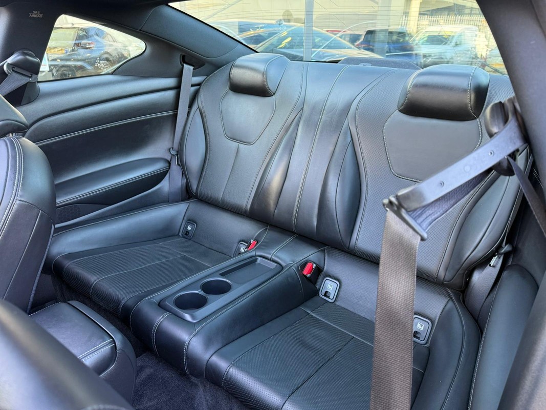 Infiniti Q60