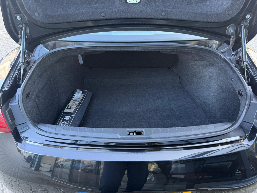 Infiniti Q60