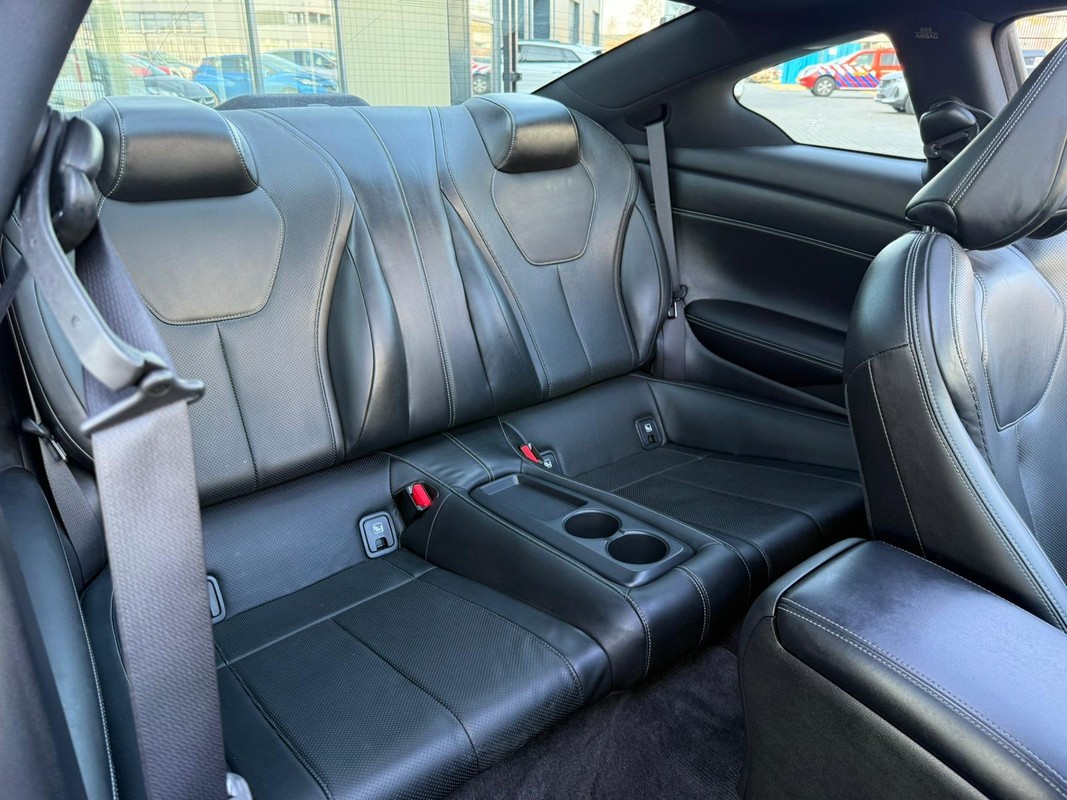 Infiniti Q60
