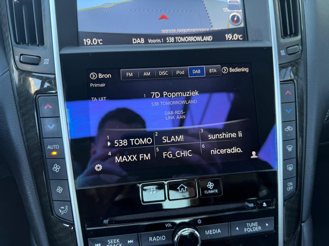 Infiniti Q60