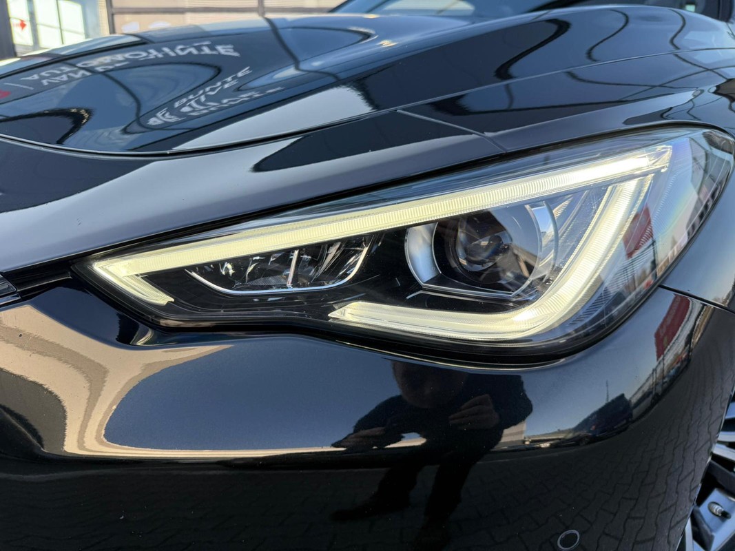 Infiniti Q60