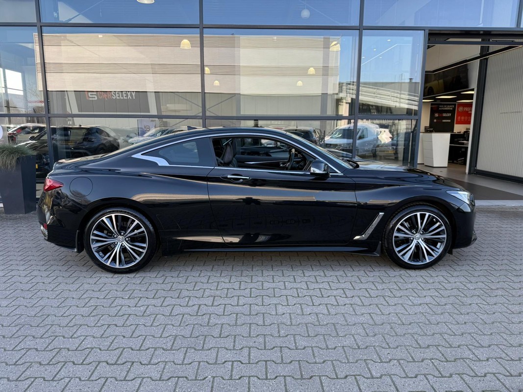 Infiniti Q60