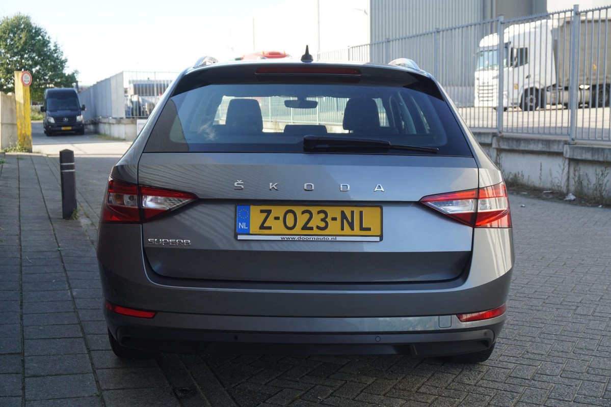 Škoda Superb