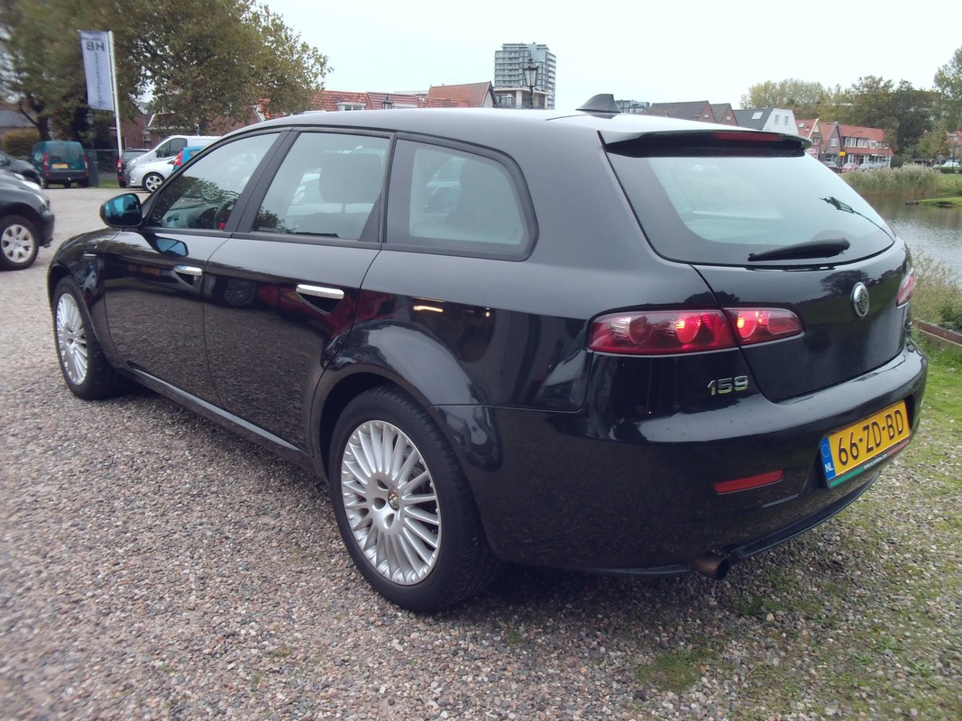 Alfa Romeo 159