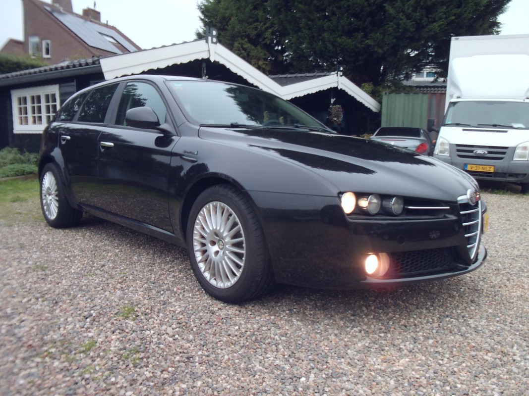 Alfa Romeo 159