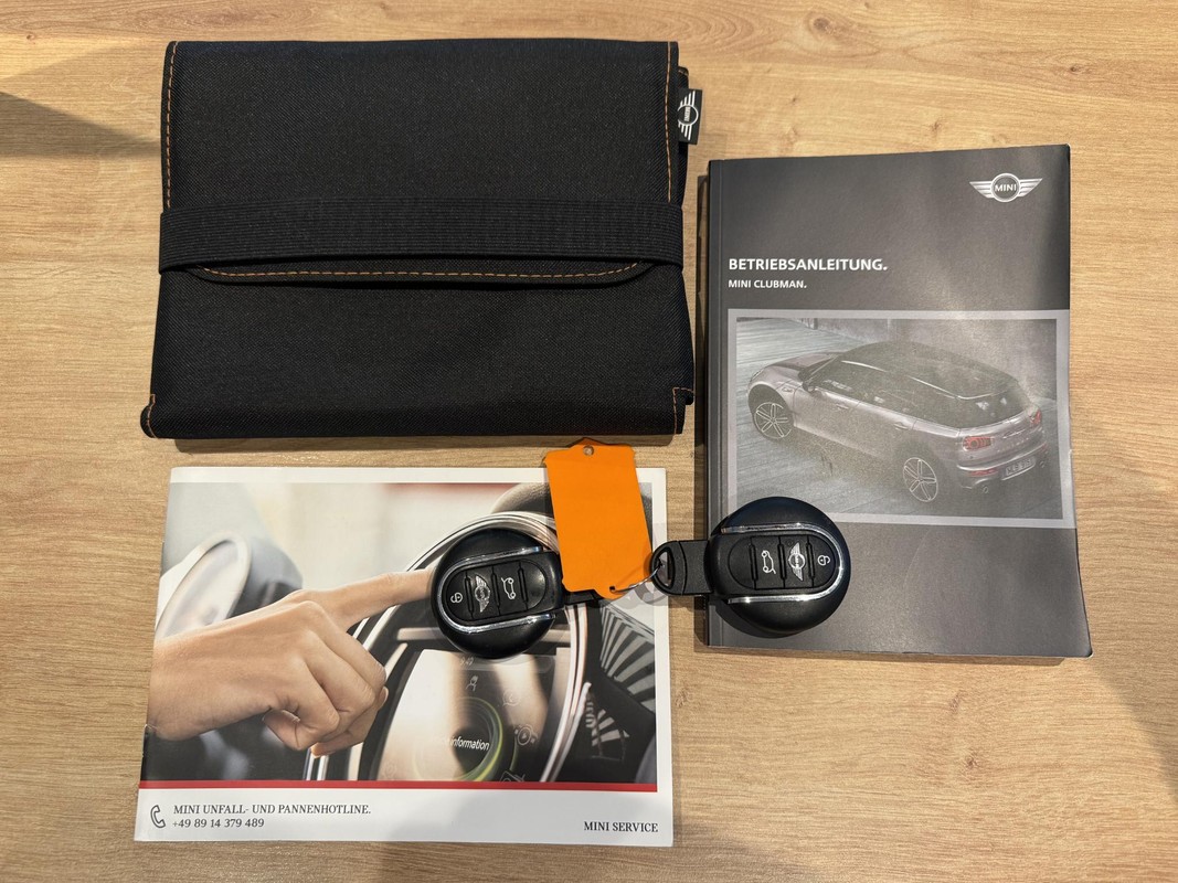 MINI Clubman