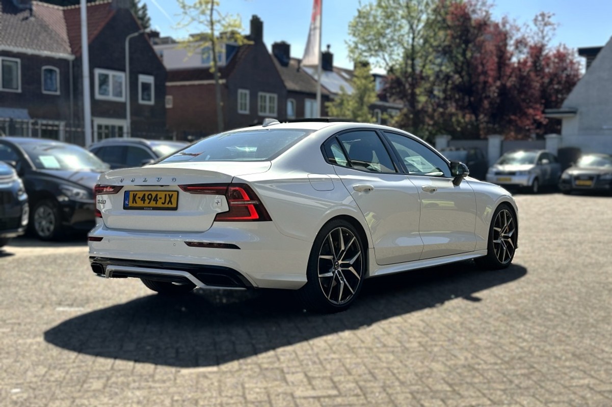 Volvo S60