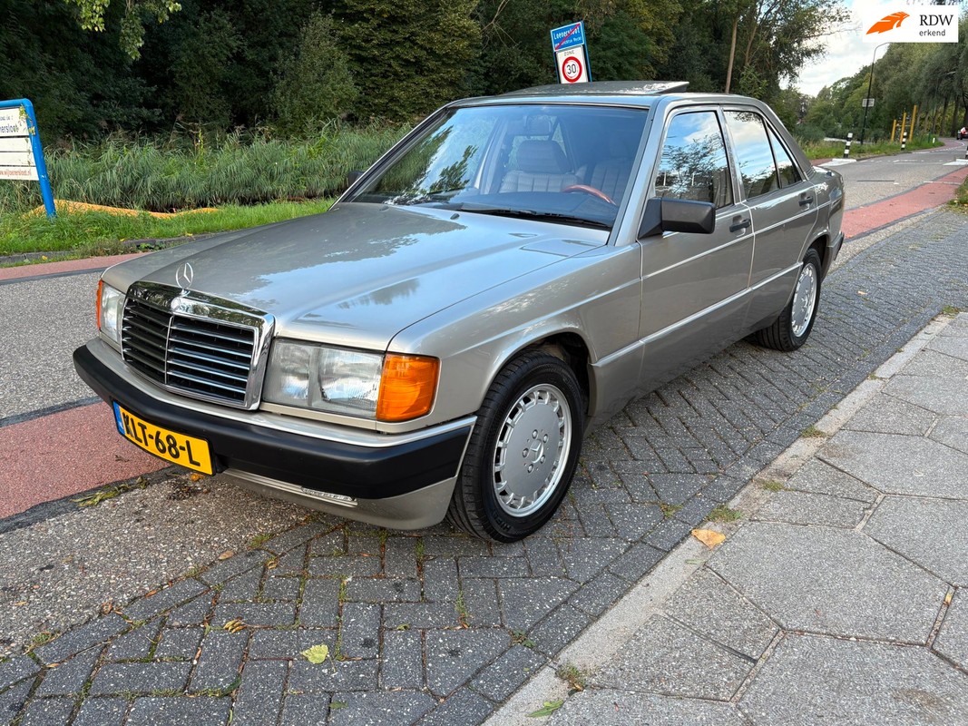 Mercedes-Benz 190