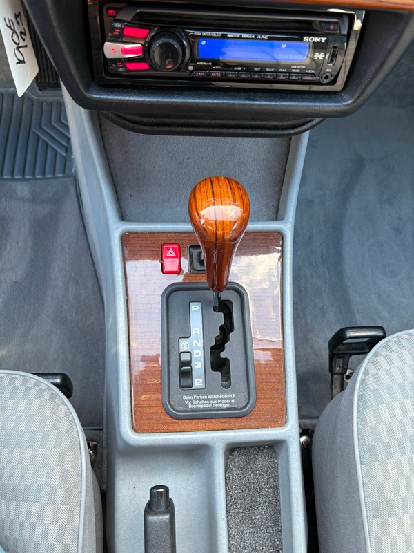 Mercedes-Benz 190