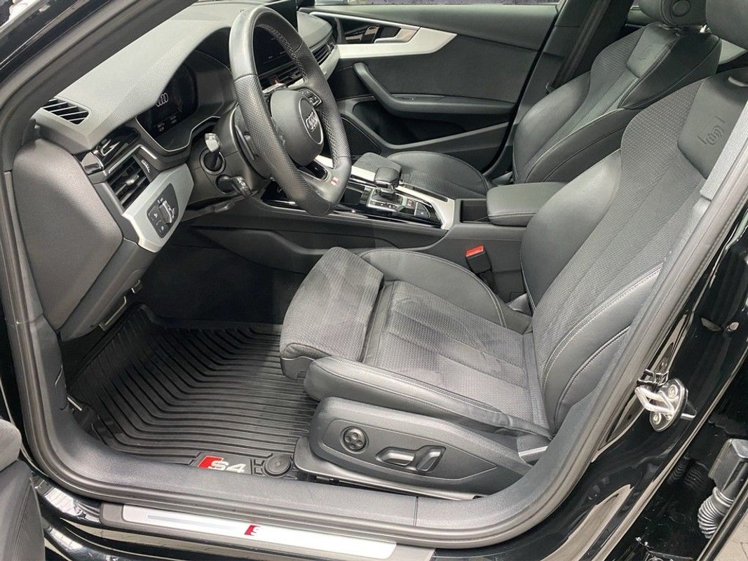 Audi S4