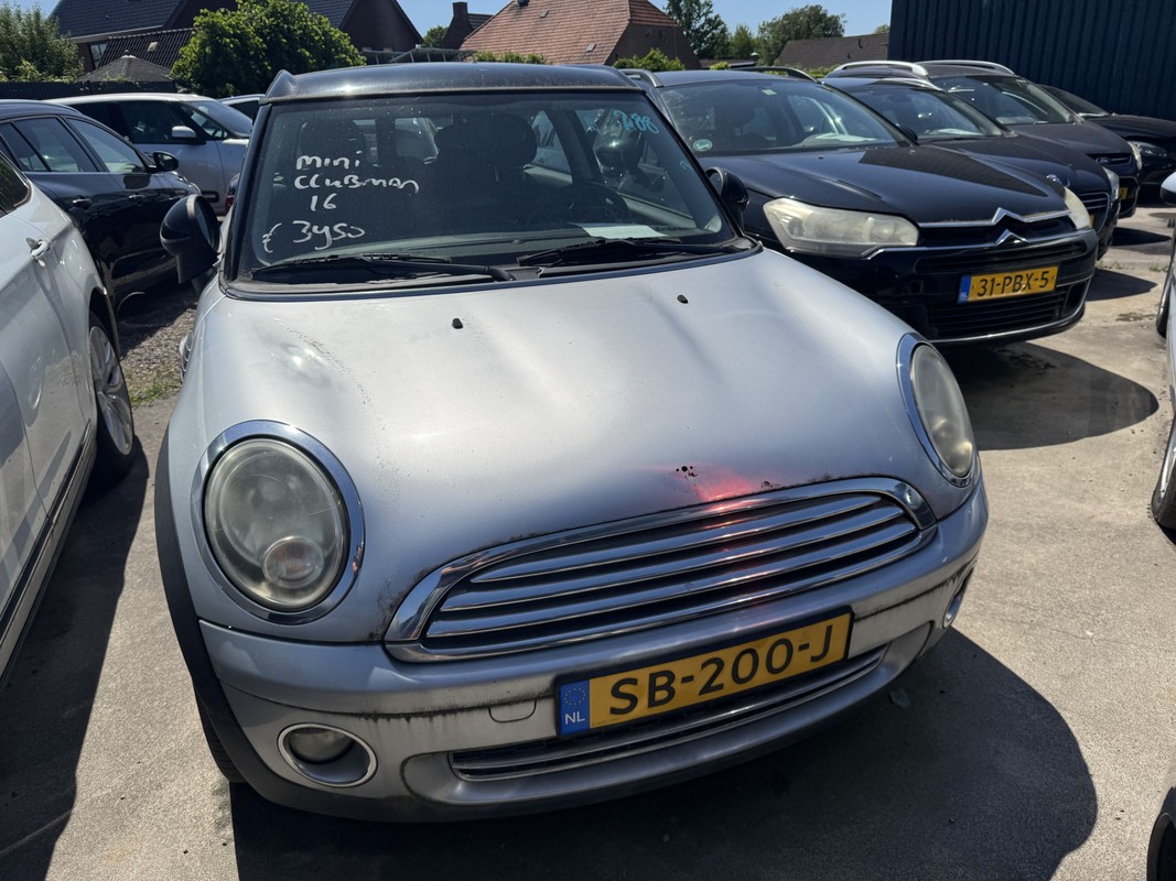 MINI Clubman