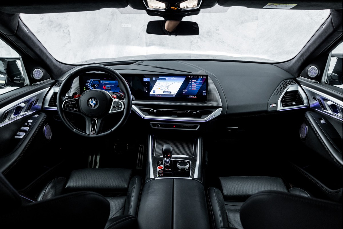BMW XM