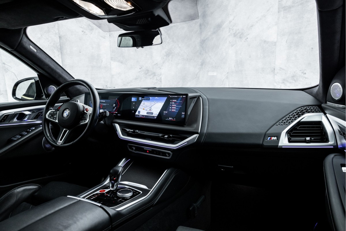 BMW XM
