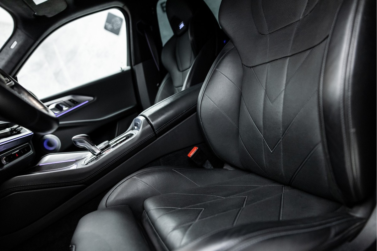 BMW XM