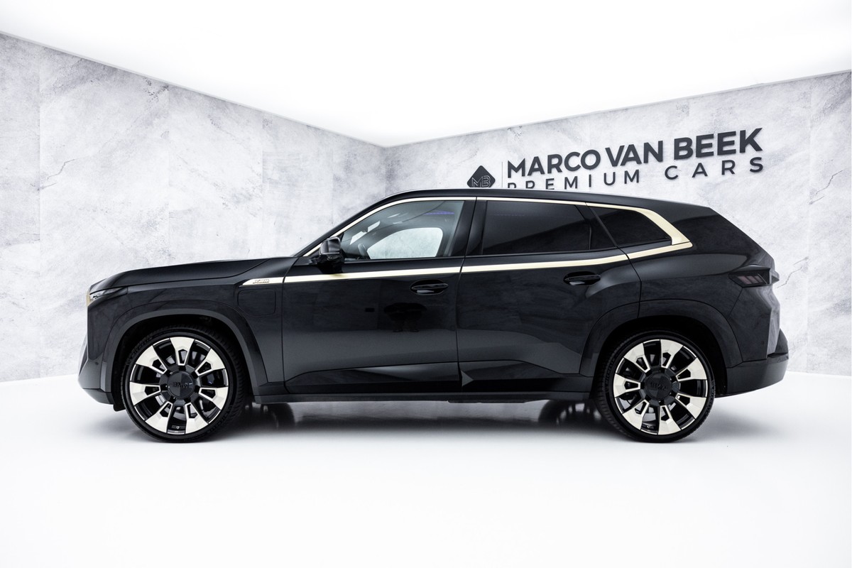 BMW XM