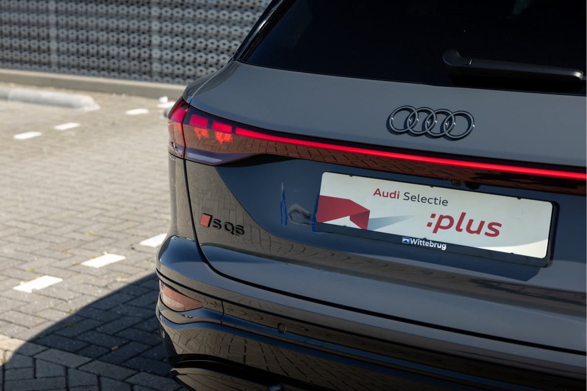 Audi SQ6 e-tron