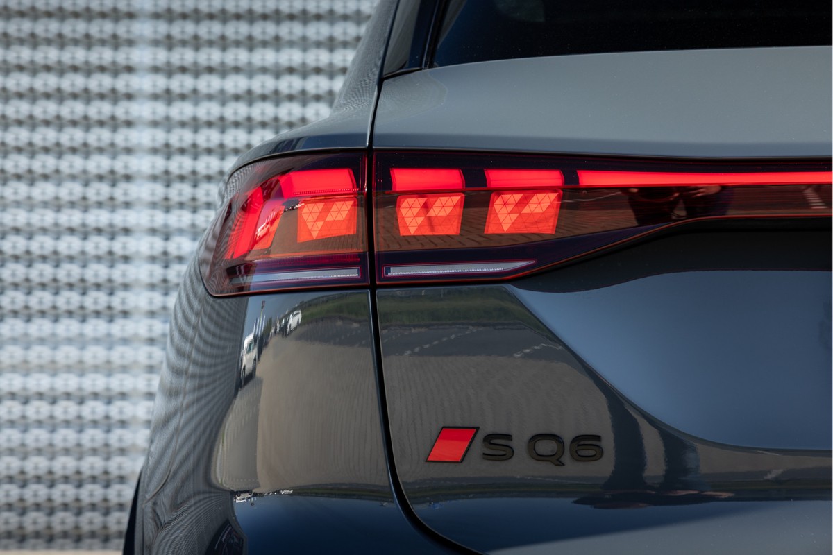 Audi SQ6 e-tron