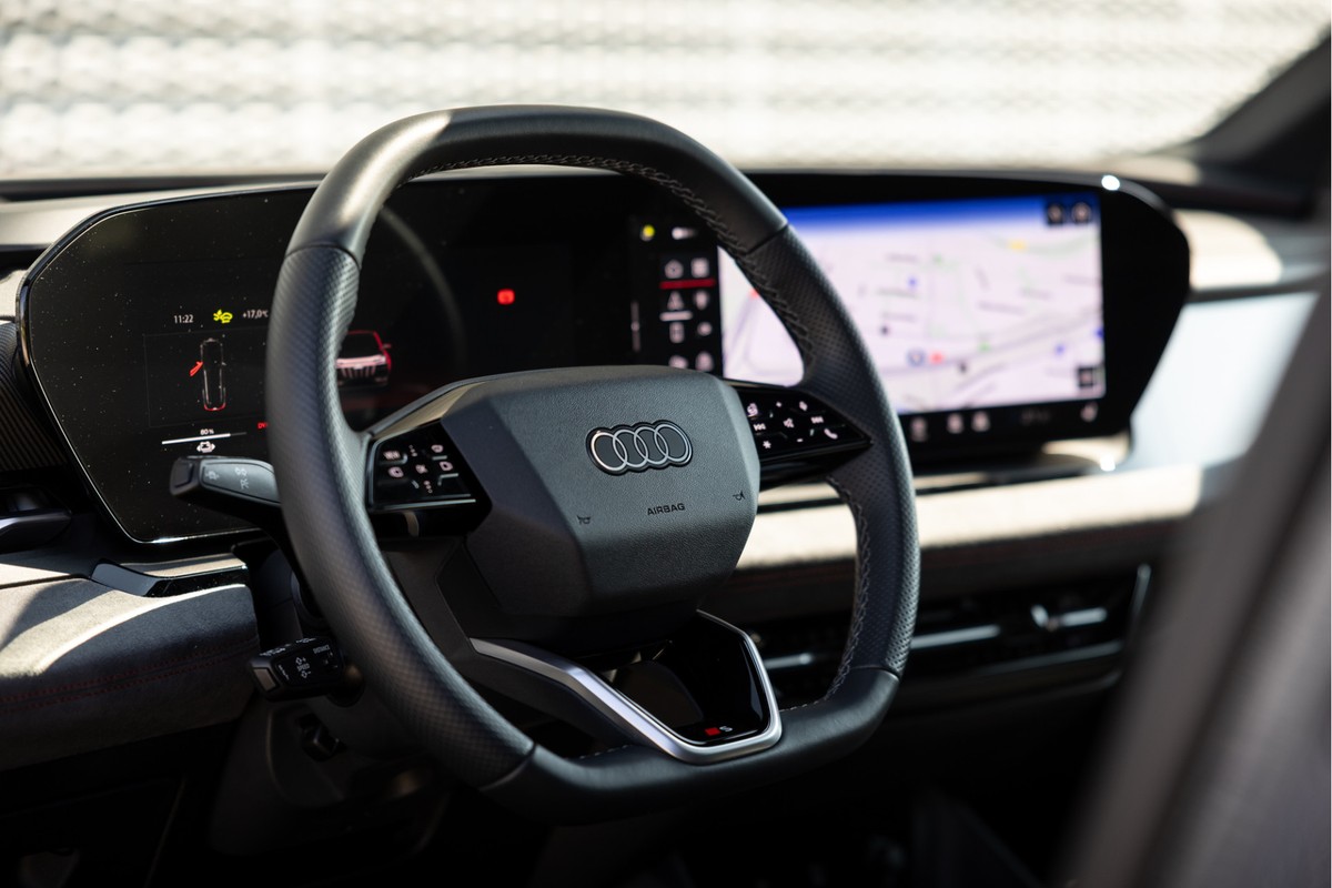 Audi SQ6 e-tron