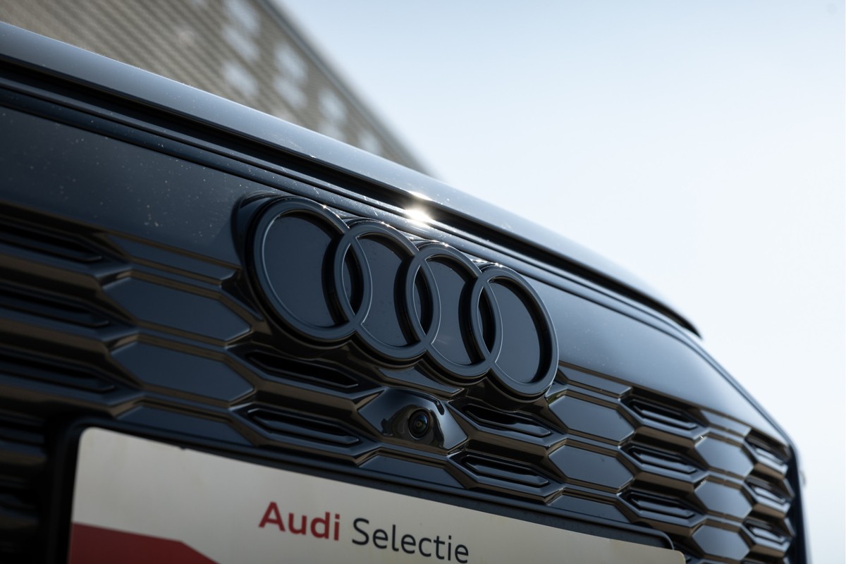 Audi SQ6 e-tron
