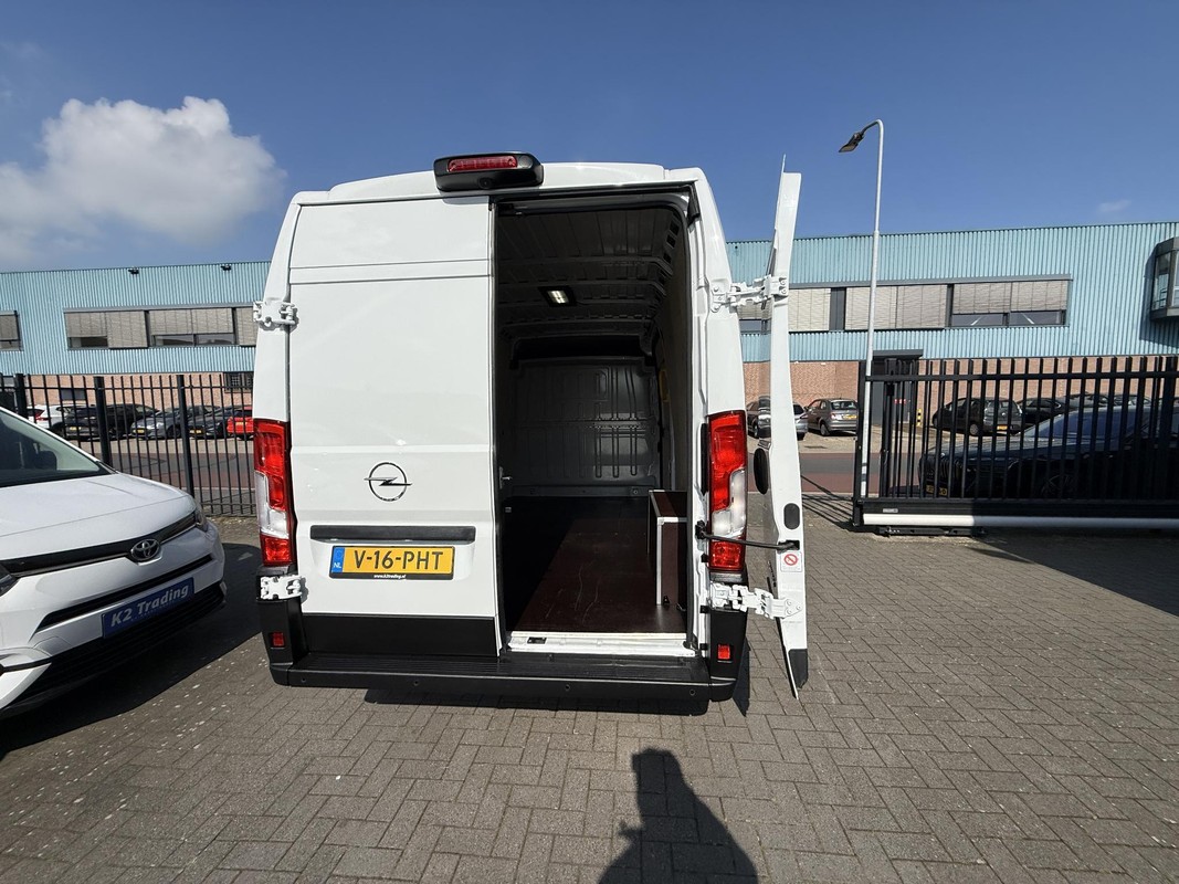 Opel Movano
