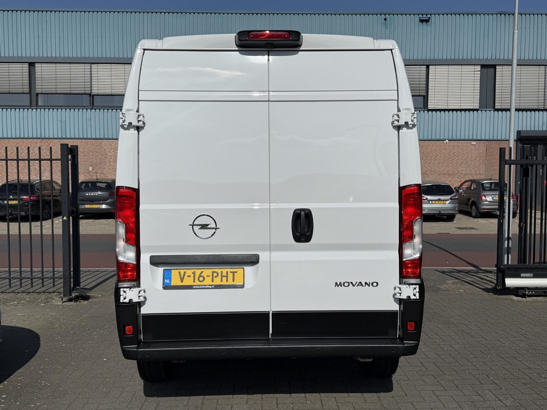 Opel Movano