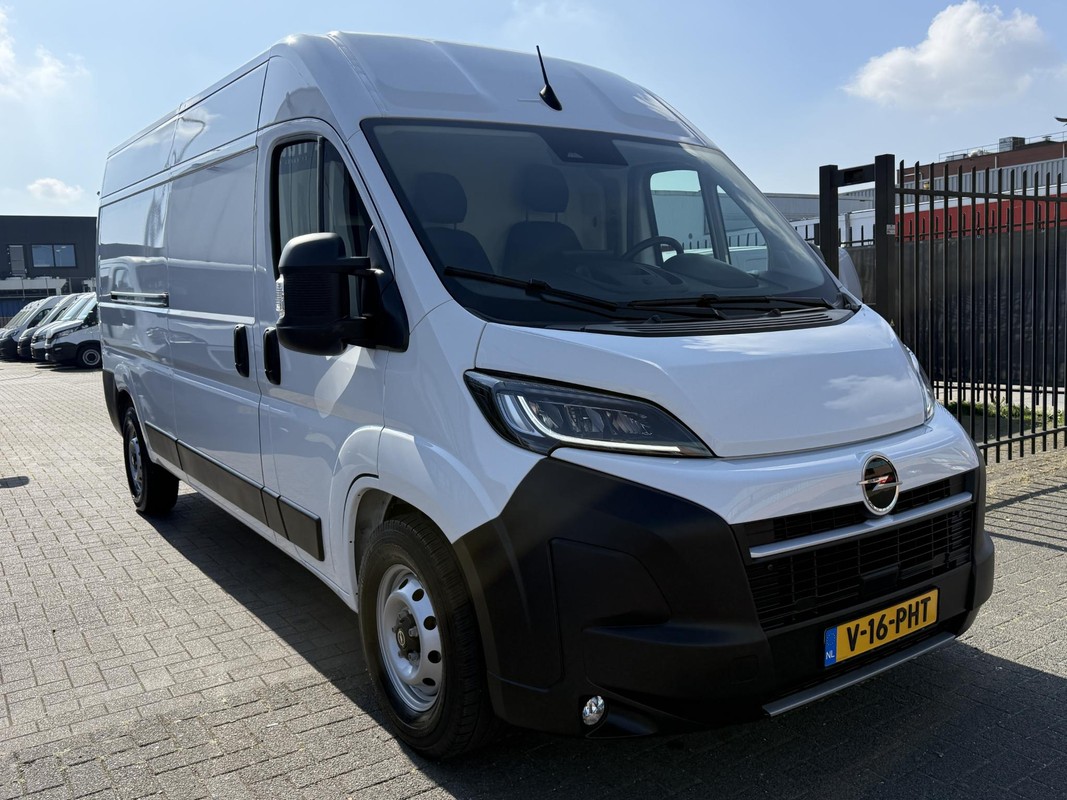 Opel Movano