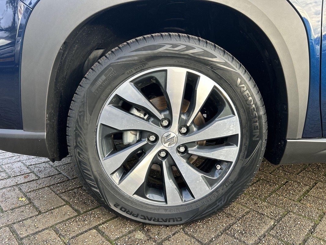 Suzuki S-Cross