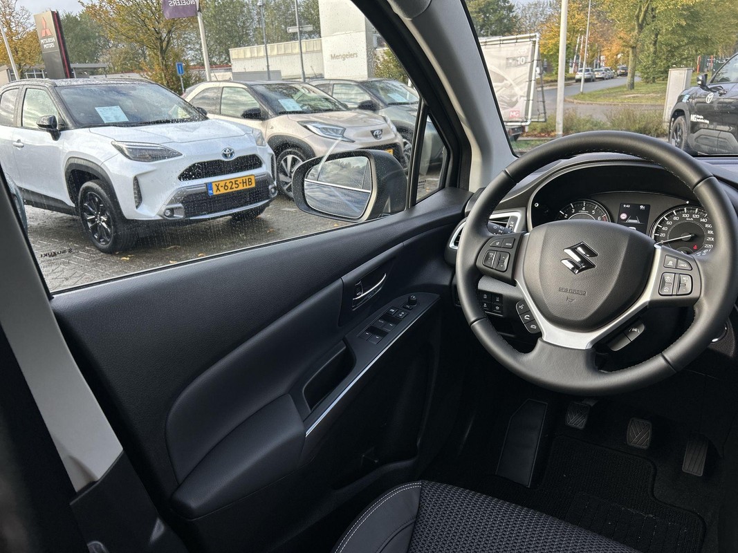 Suzuki S-Cross