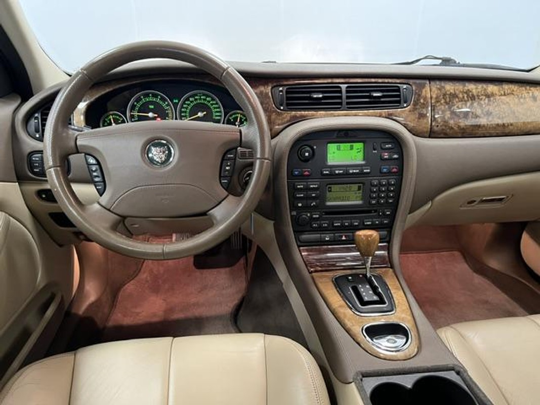 Jaguar S-Type
