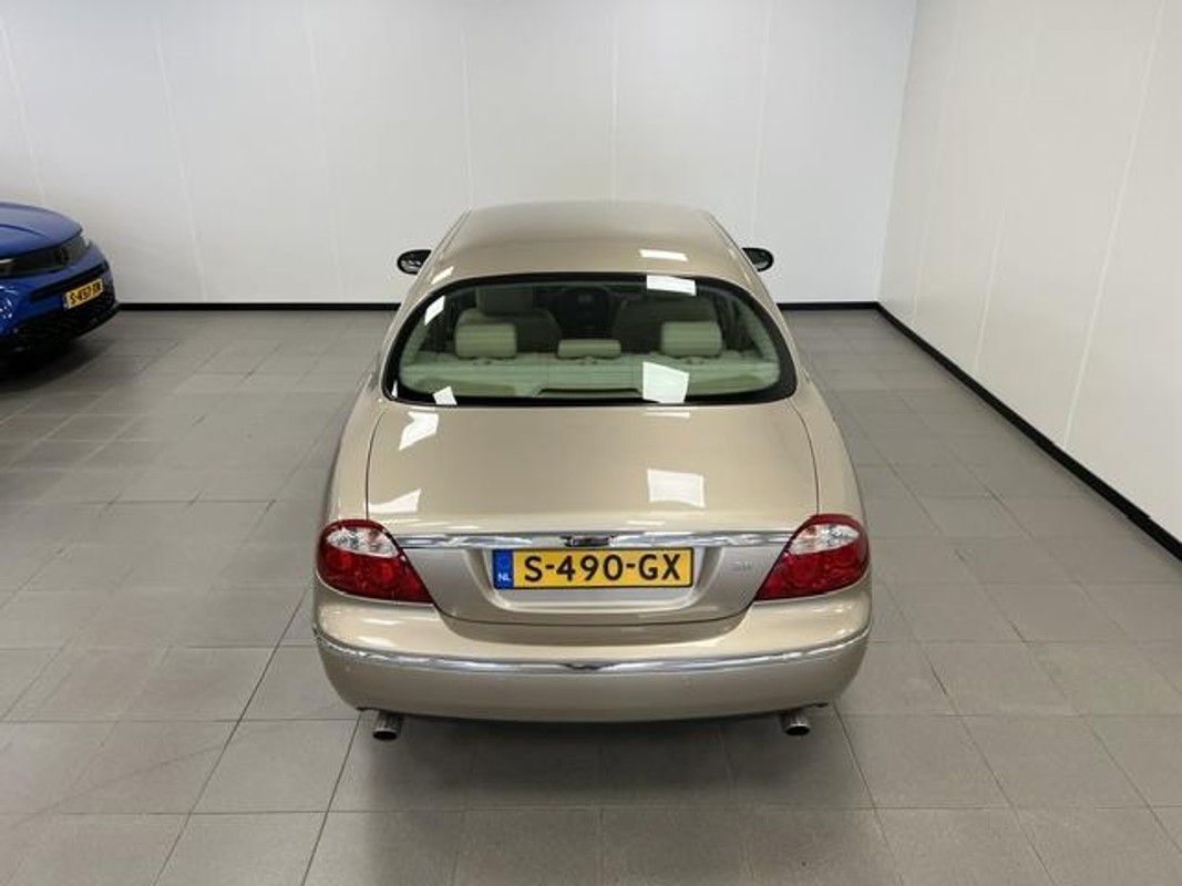 Jaguar S-Type