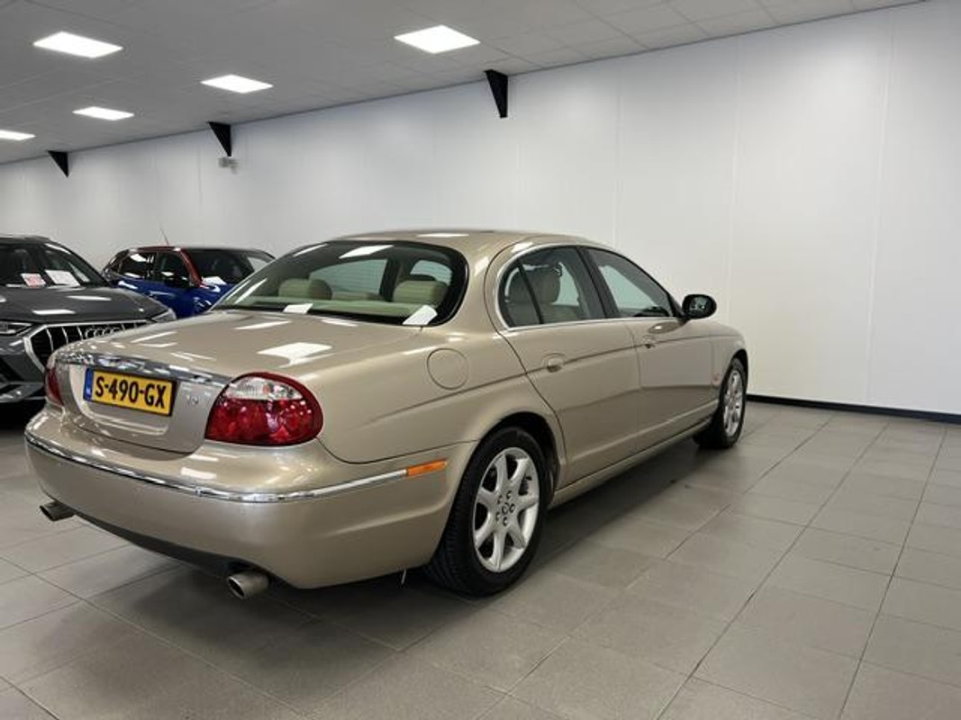 Jaguar S-Type