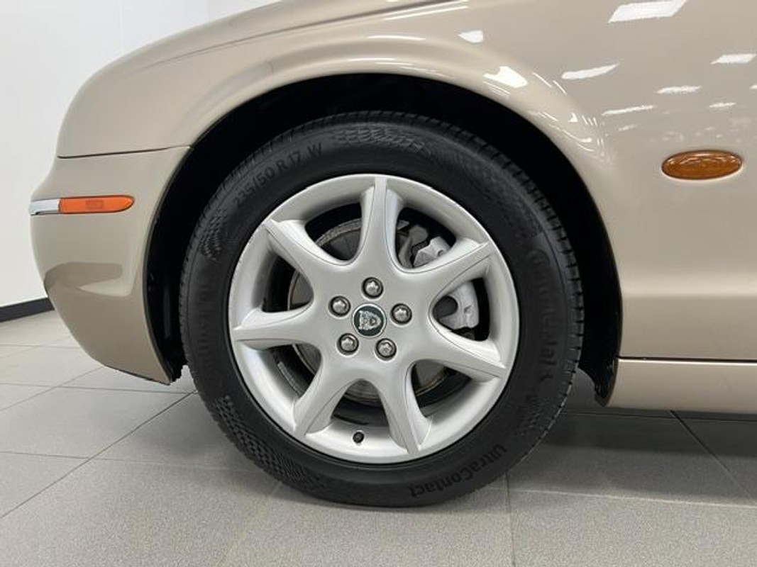Jaguar S-Type