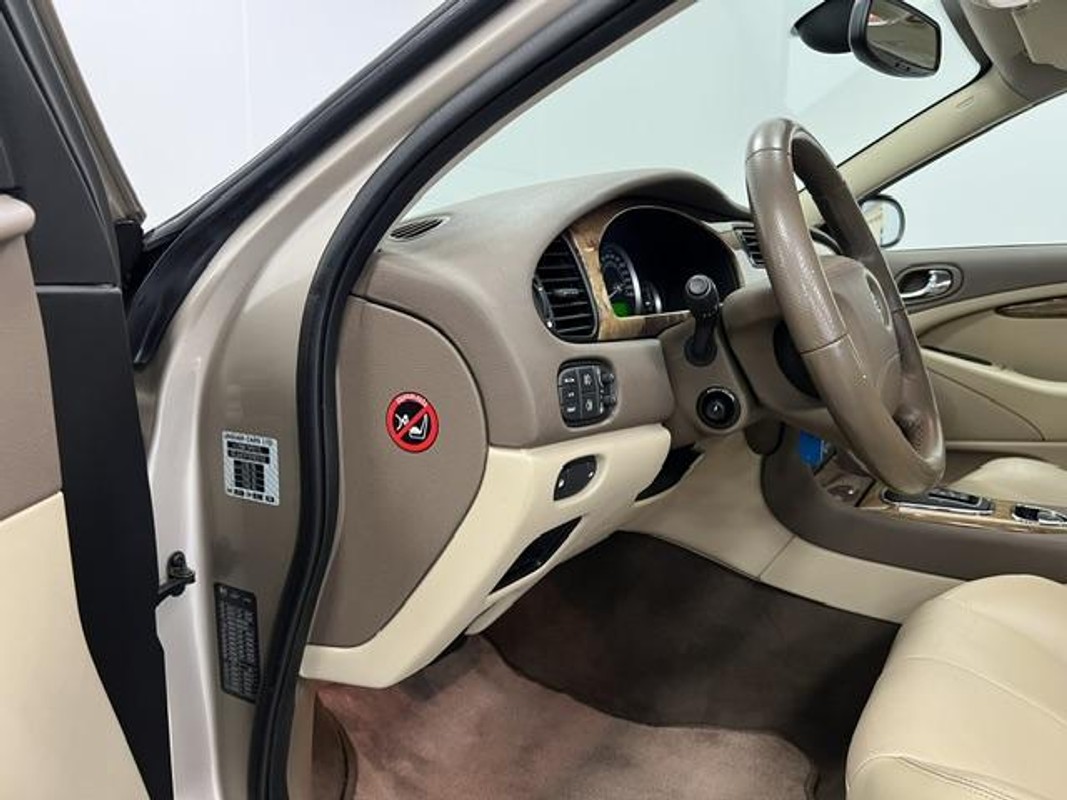 Jaguar S-Type